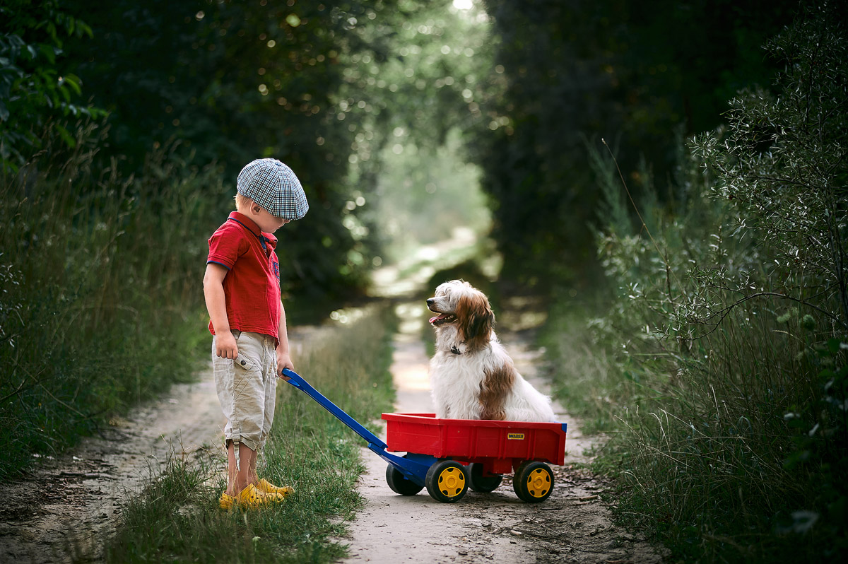 8-photo-boy-with-dog