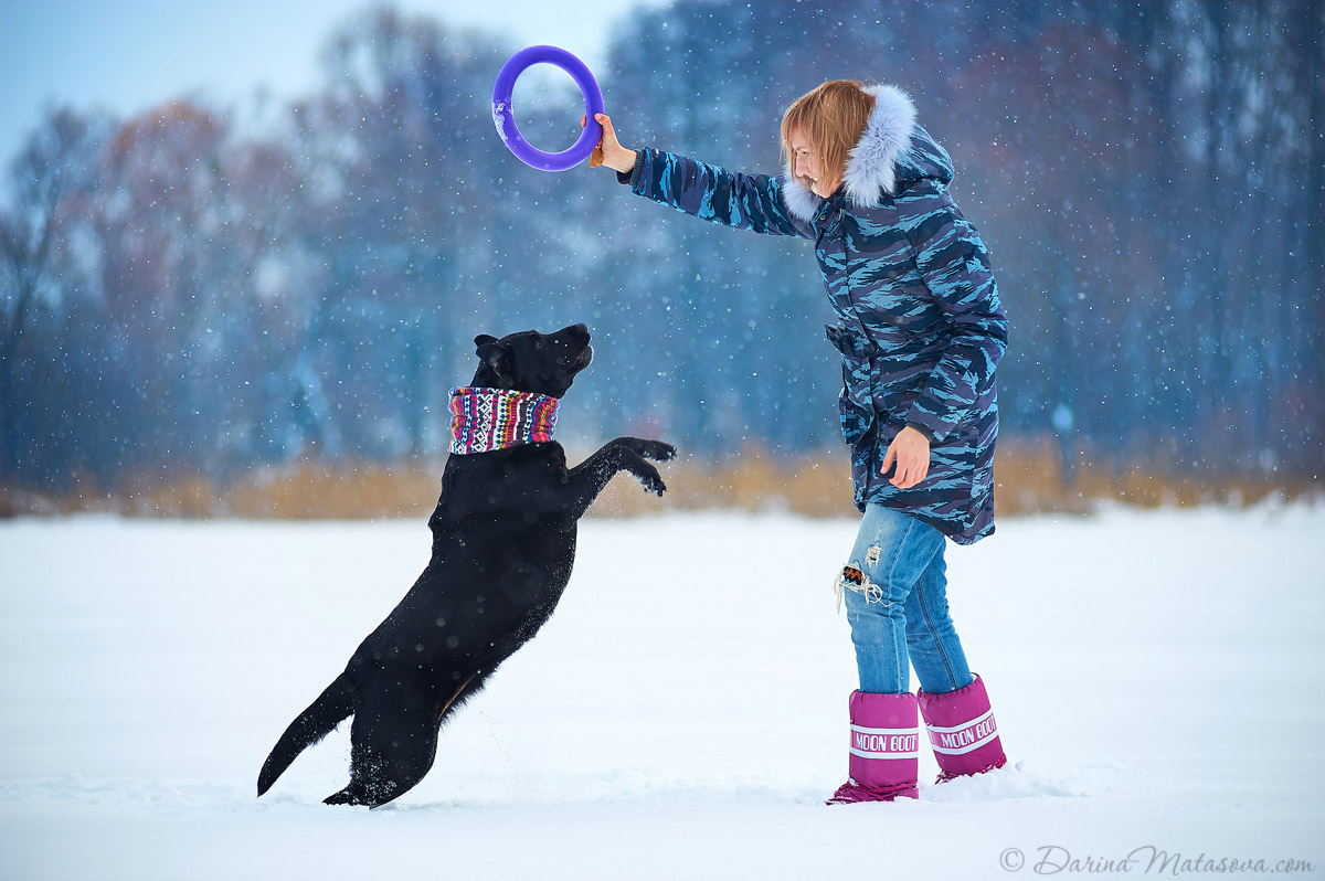 Girl_with_labrador1